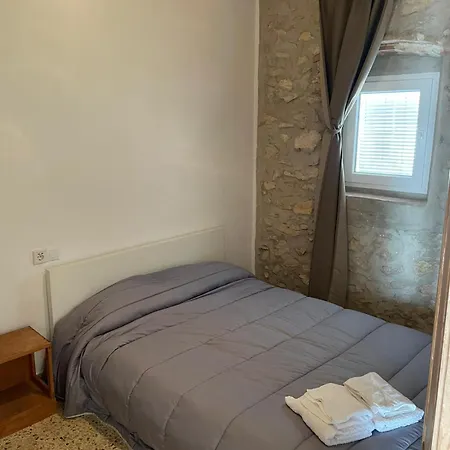 Affittacamere Cal Tomaset Les Cabanyas Esterno foto